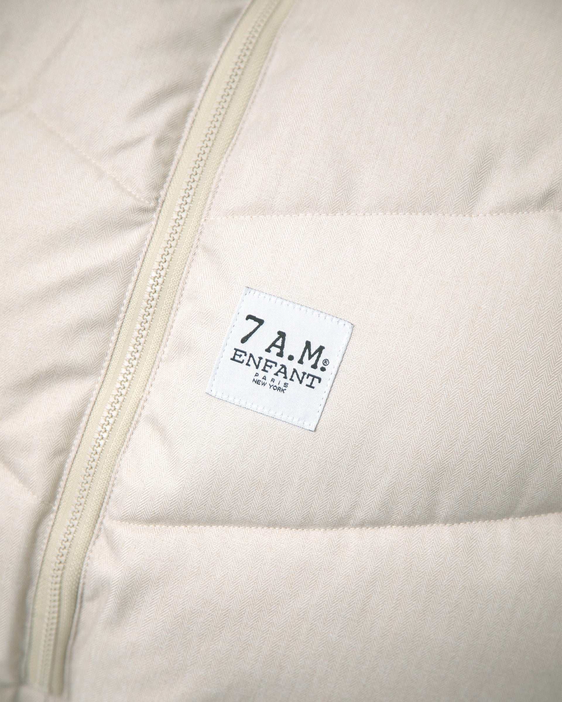 Heather Beige - White Faux Fur//