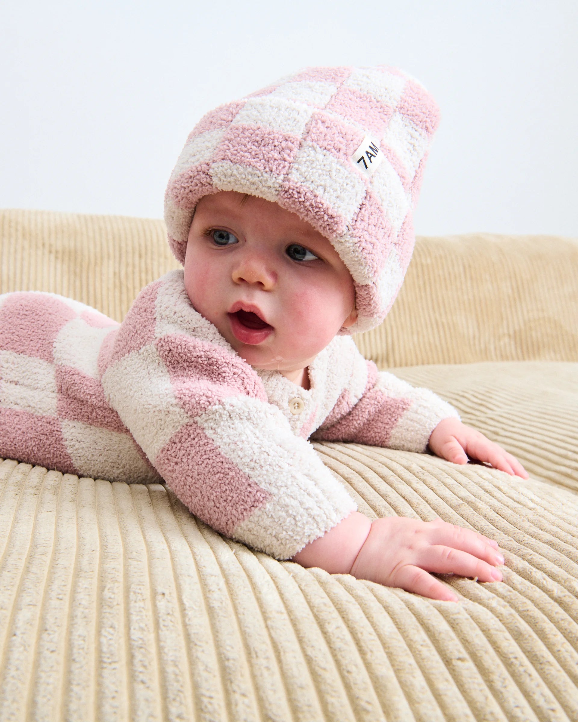 Ecru Ash Rose//