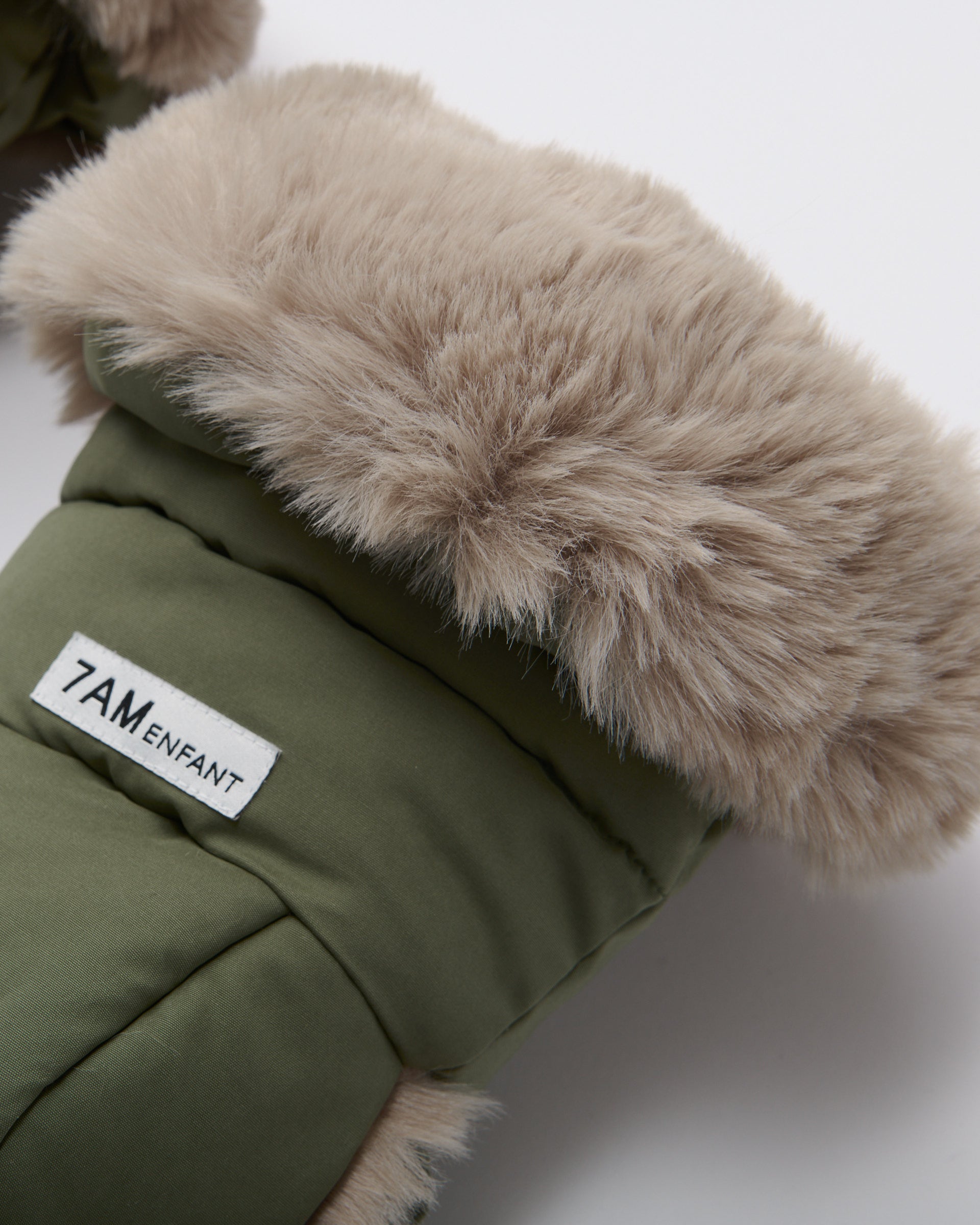 Woodland Greige Faux Fur//