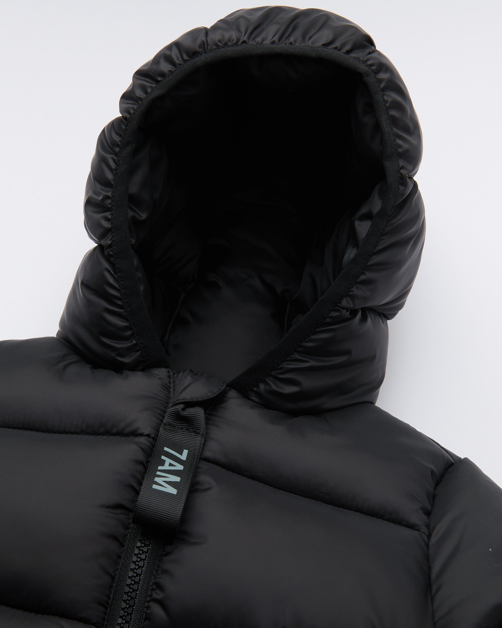 Black//