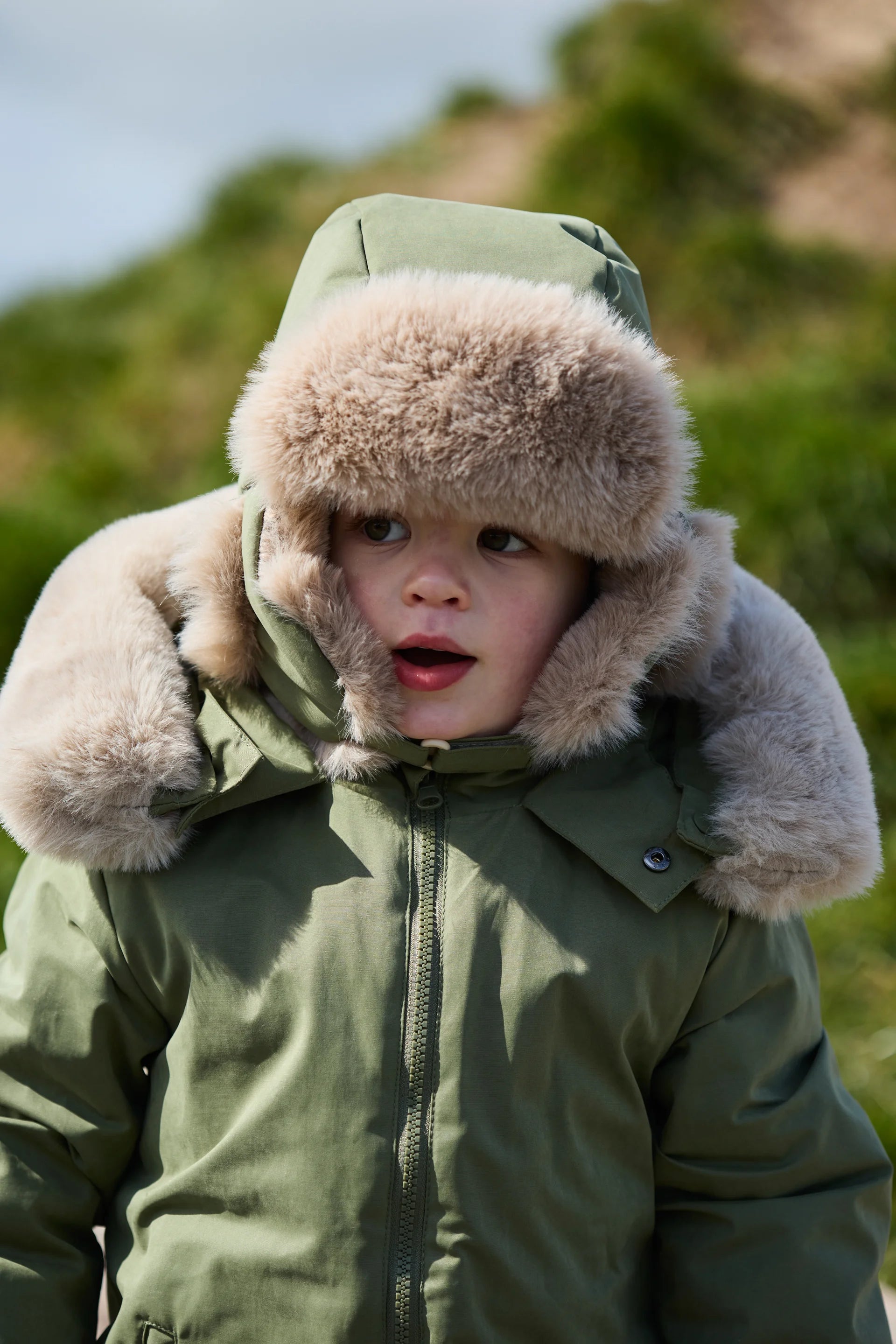 Woodland Greige Faux Fur//
