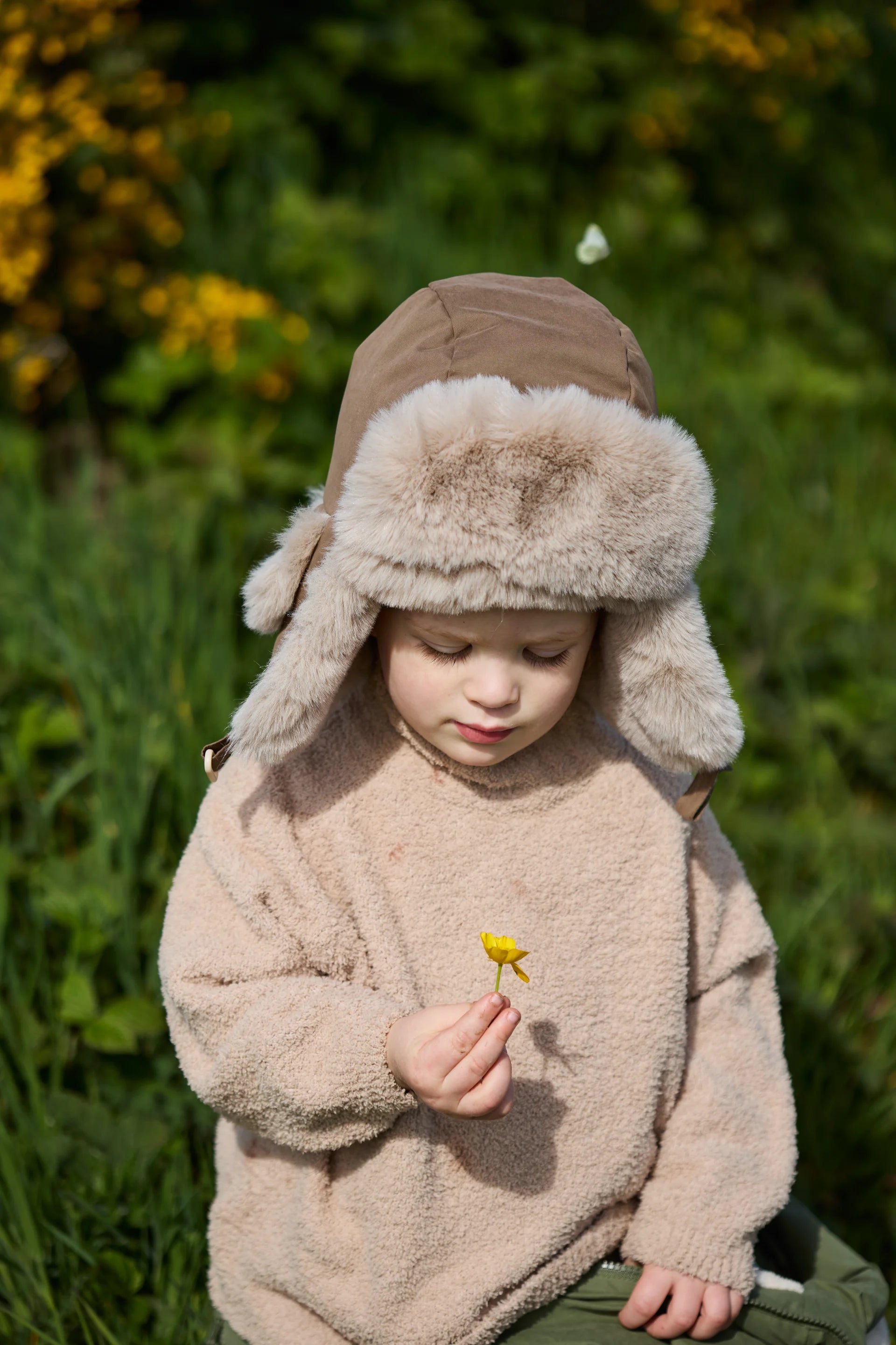 Moss Brown Greige Faux Fur//
