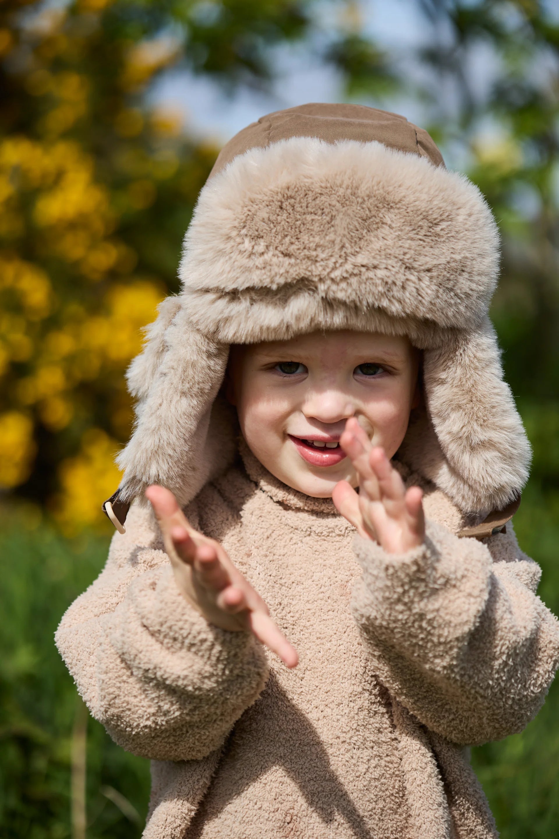 Moss Brown Greige Faux Fur//
