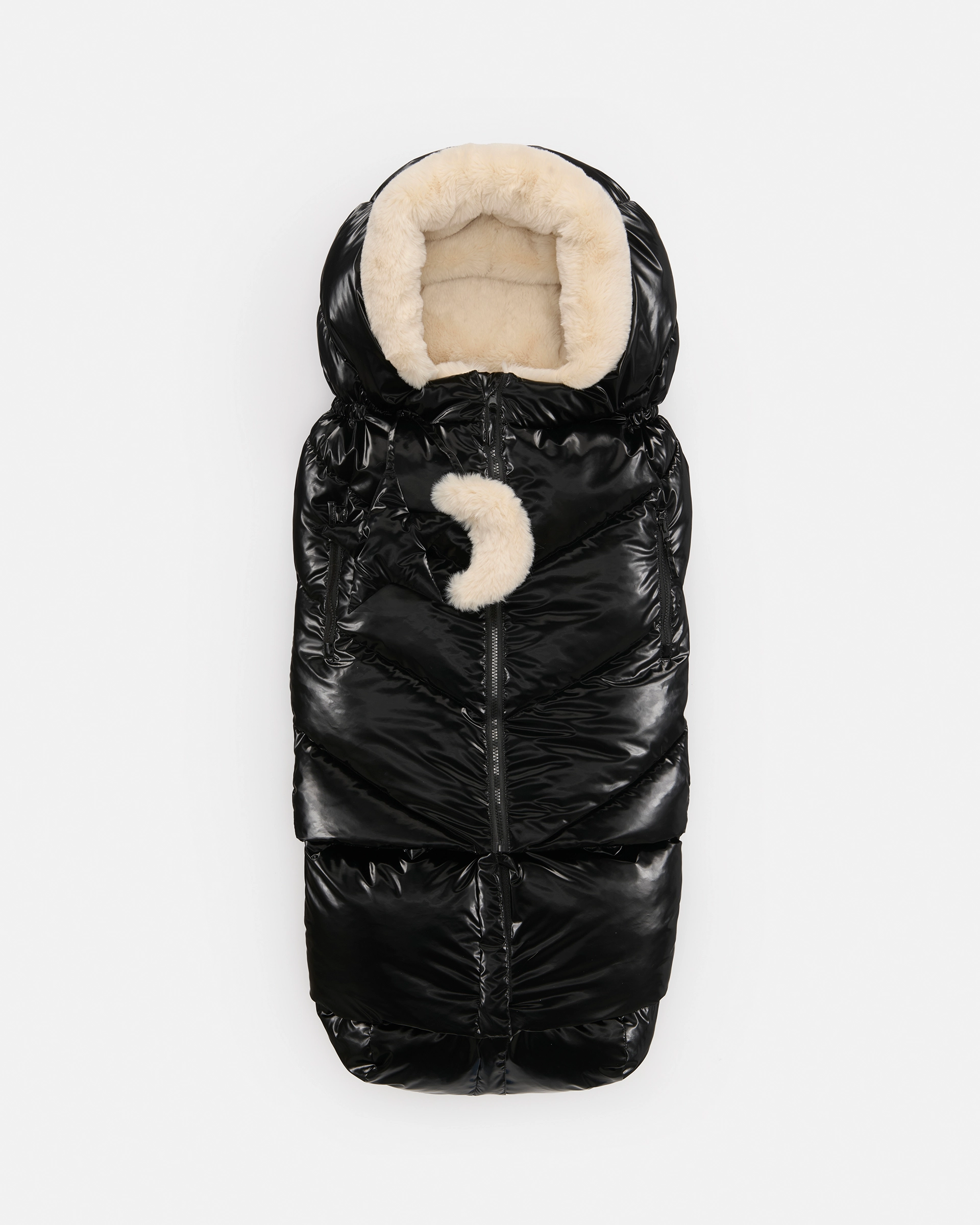 Black Liquid Shine Arctic White Faux Fur//
