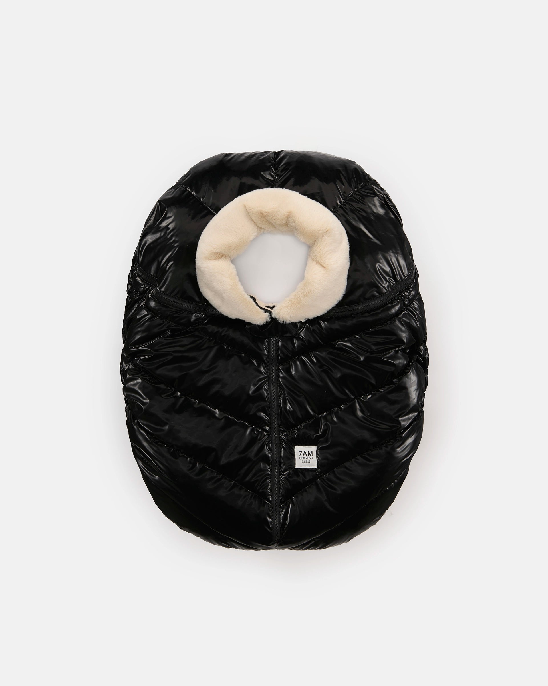Black Liquid Shine Arctic White Faux Fur//