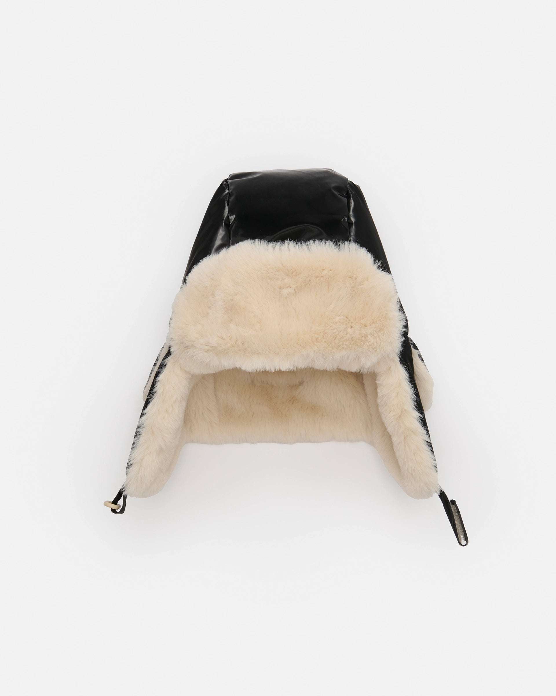 Black Liquid Shine Arctic White Faux Fur//