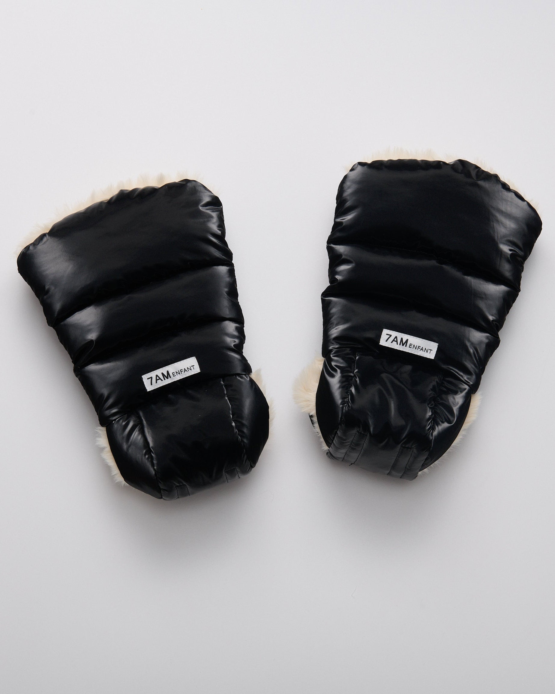 Black Liquid Shine Arctic White Faux Fur//