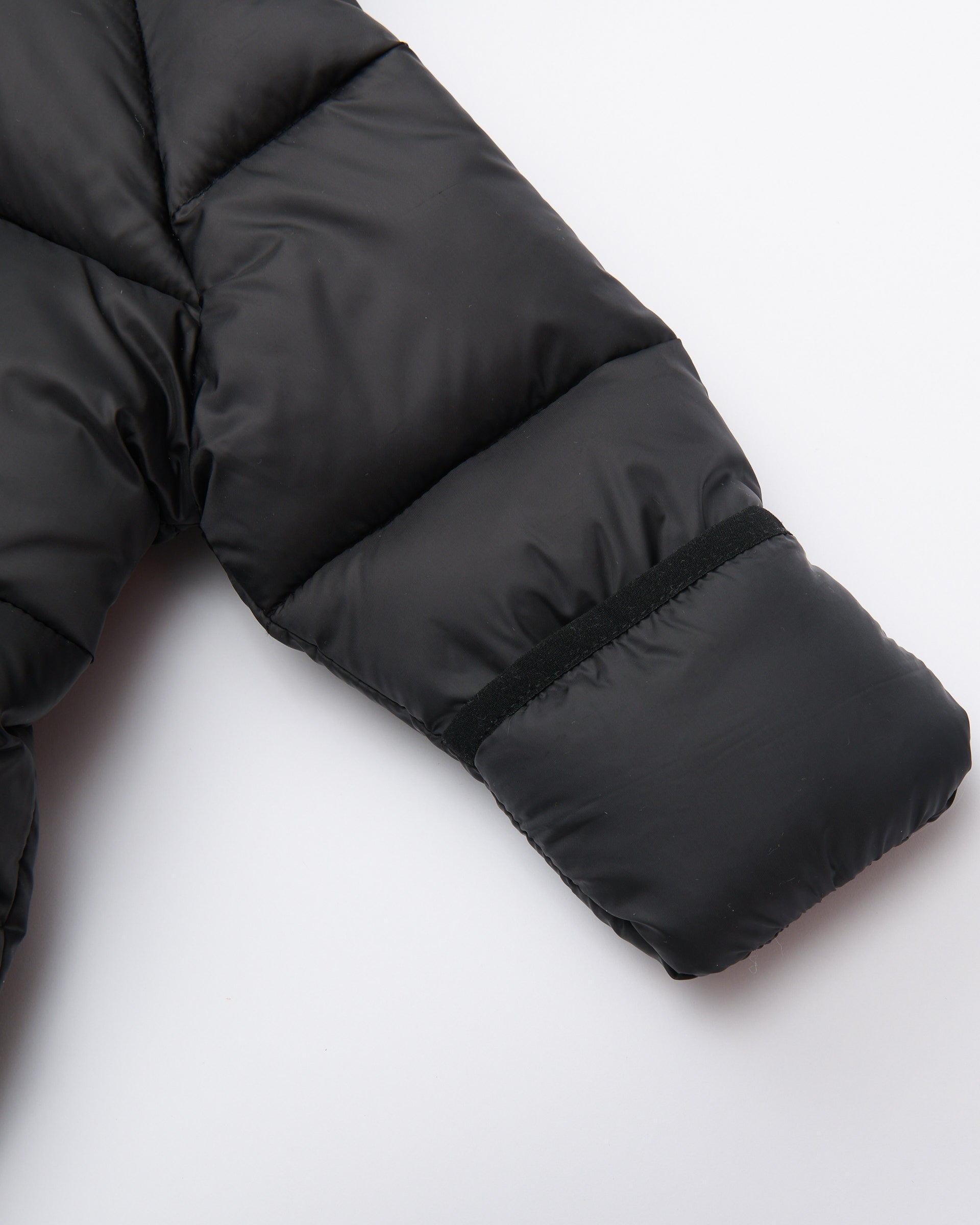 Black//