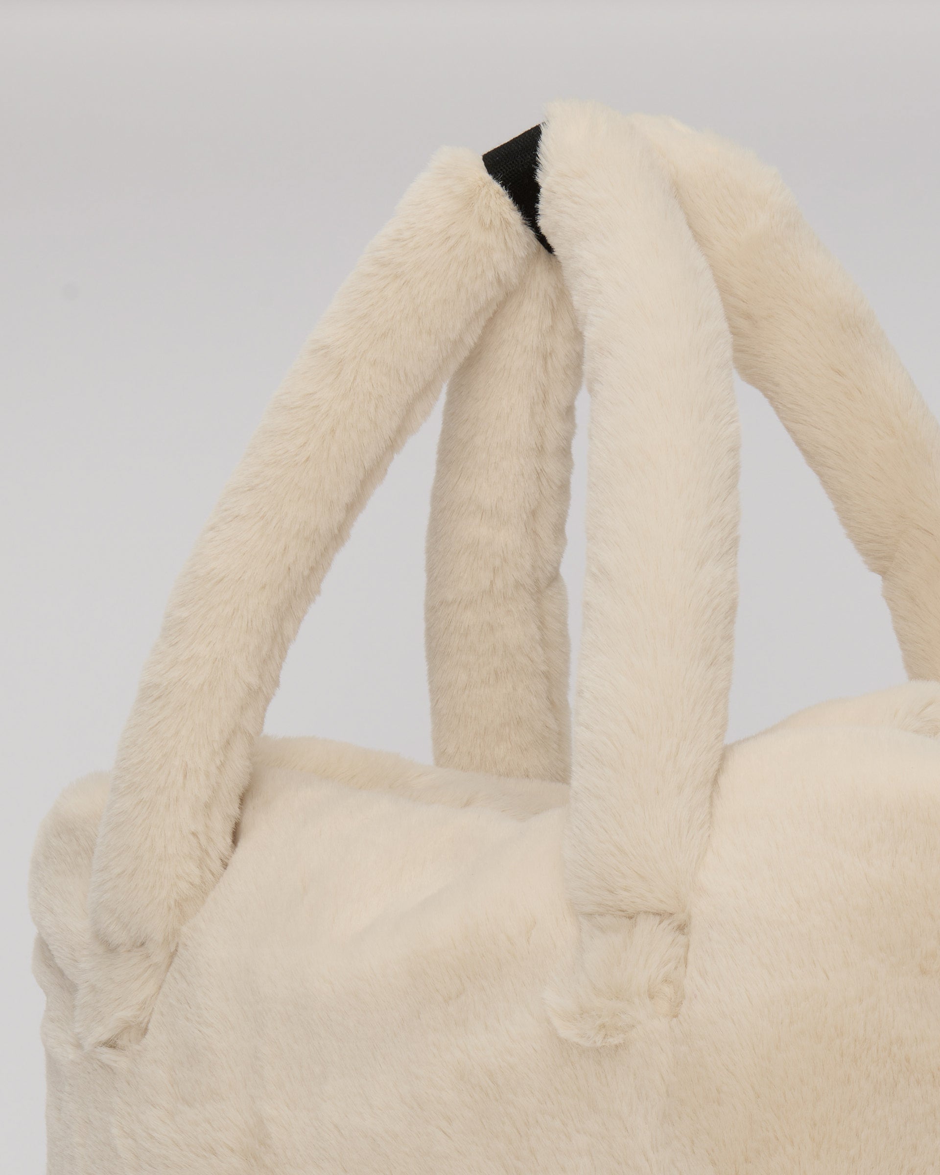 Arctic White Faux Fur//
