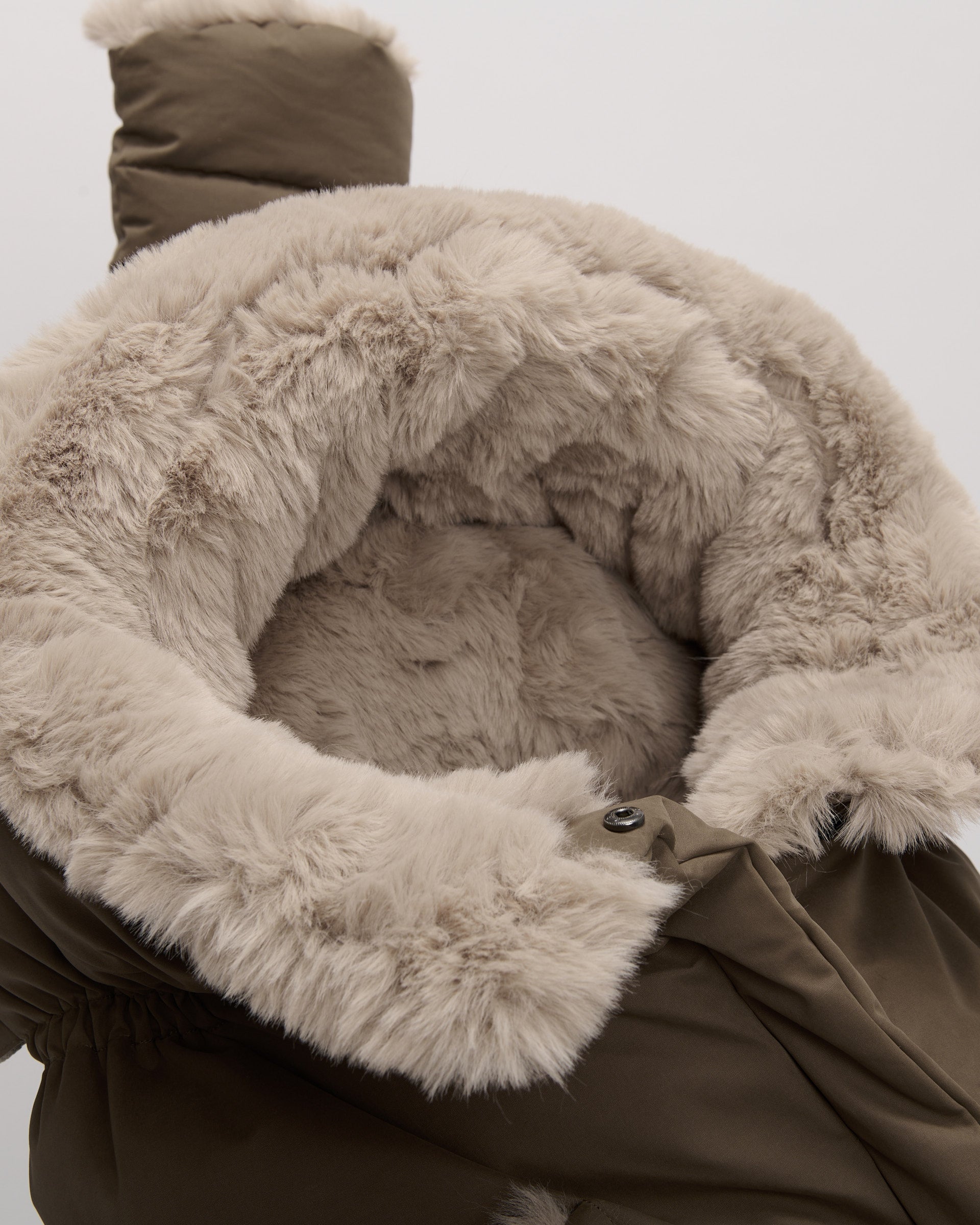 Moss Brown Greige Faux Fur//