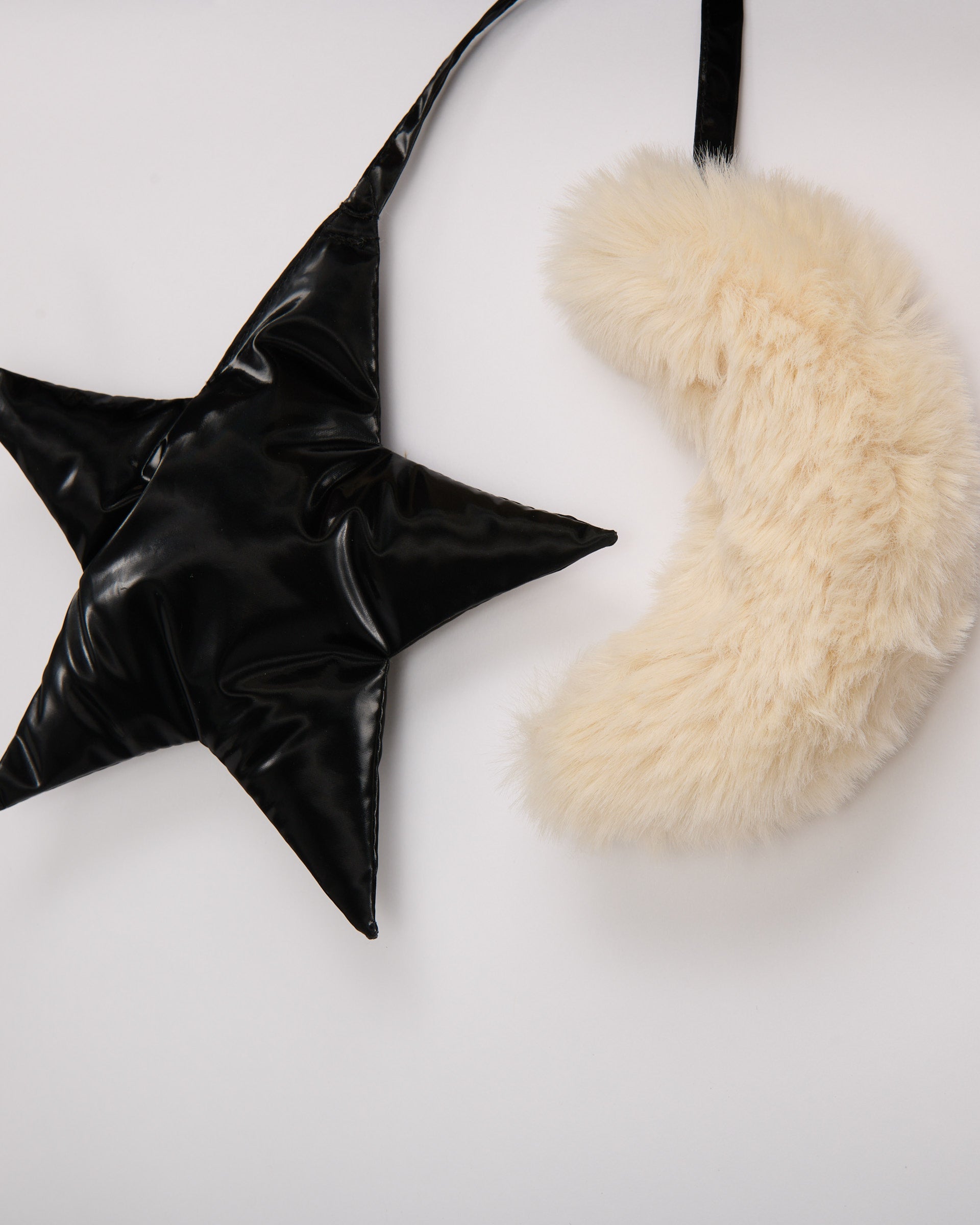 Black Liquid Shine Arctic White Faux Fur//