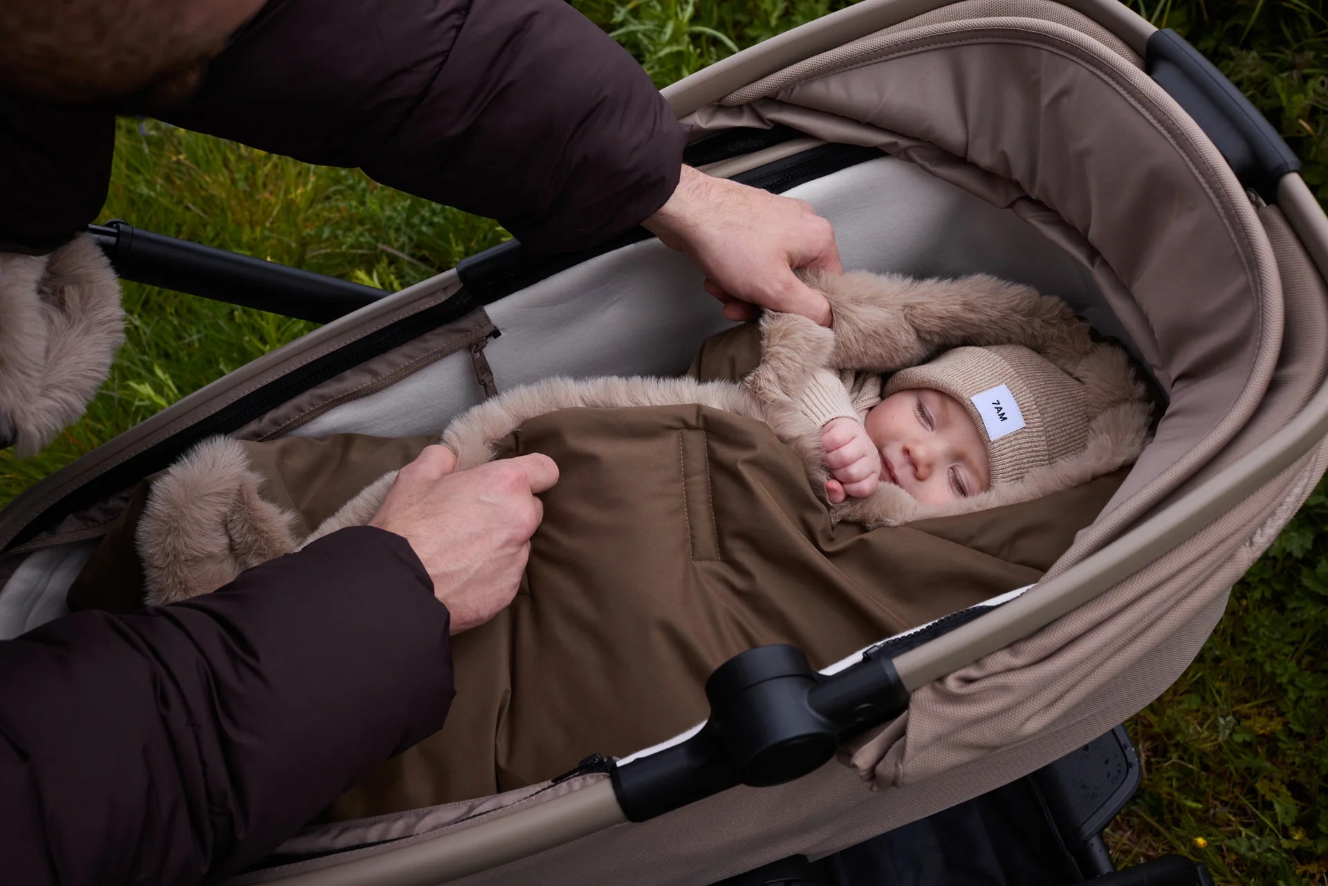 Moss Brown Greige Faux Fur//