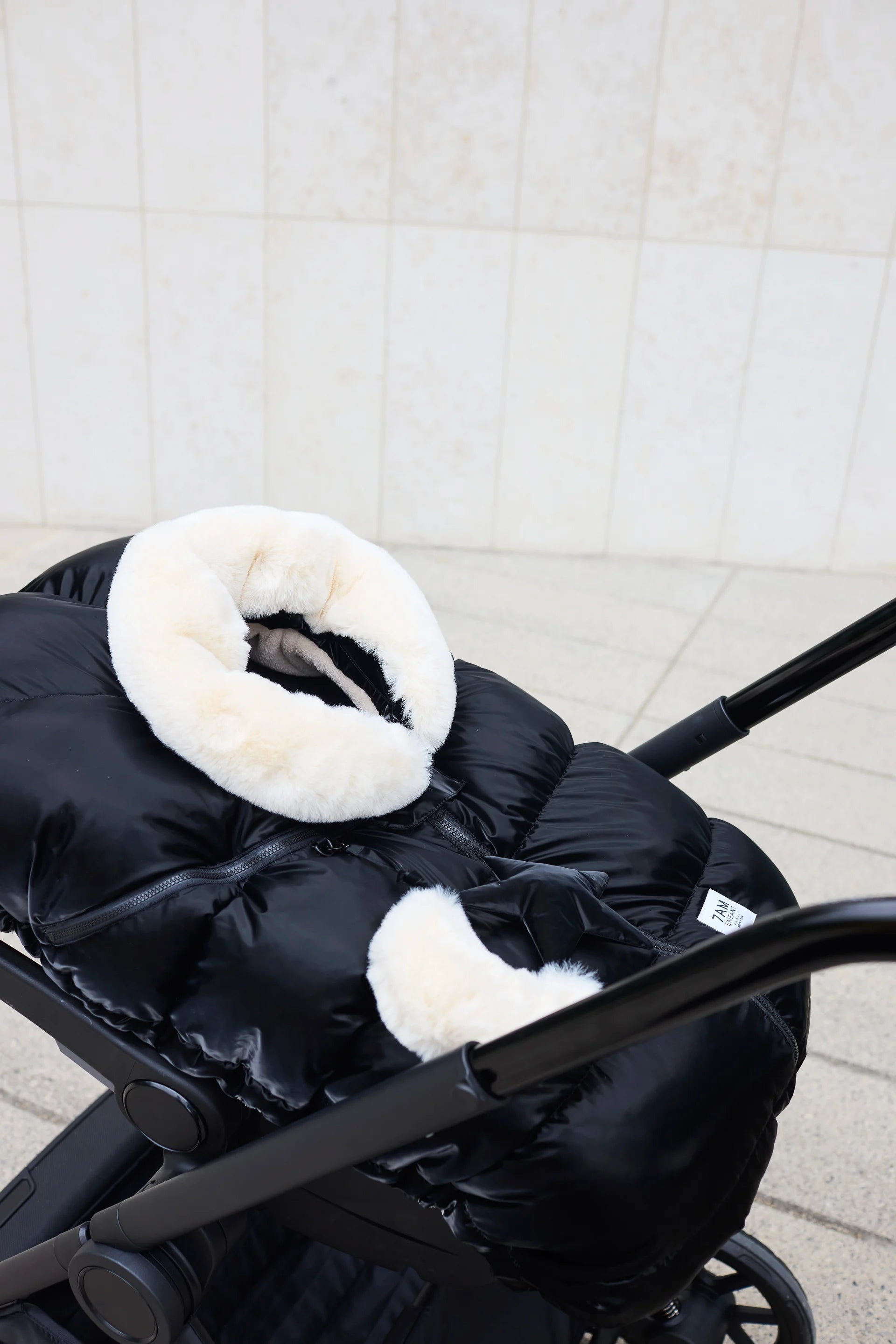 Car Seat Cocoon - Ushuaia / Liquid Shine