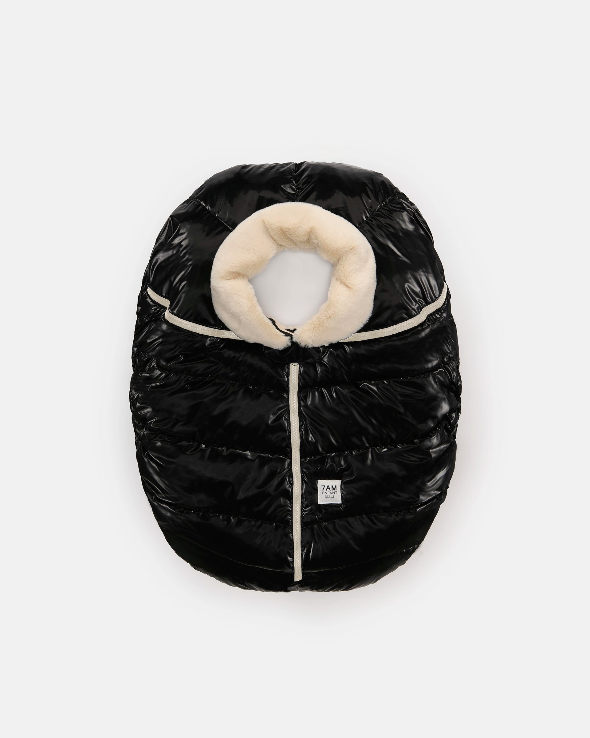 Black Liquid Shine Arctic White Faux Fur//