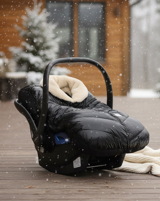 Black Liquid Shine Arctic White Faux Fur//